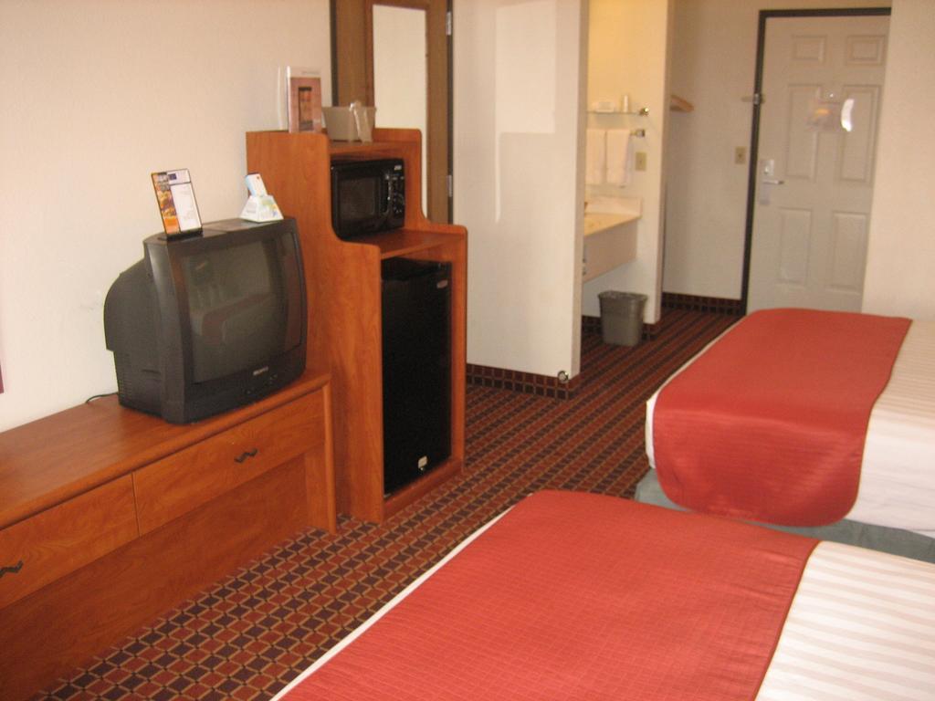 Catalina Inn Szoba fotó